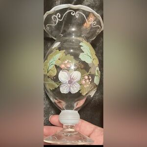 Hand Painted Floral Art Glass Bud Vase – Frosted Rim Pedestal Vintage Style
